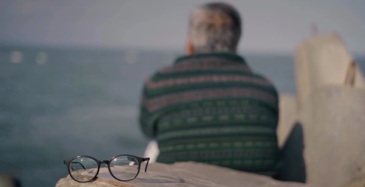 Gənc yazarın həyatı film olur (FOTO)