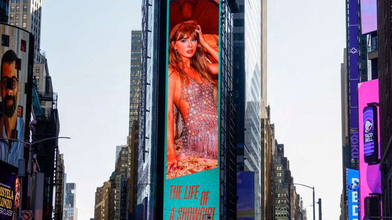 Dünyanın ən böyük səsyazma şirkətini 63,5 milyarda satın almaq istəyirlər