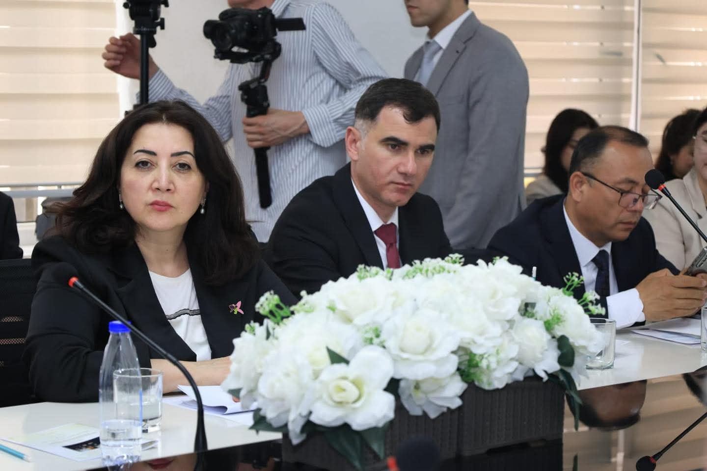 Deputat Elnarə Akimova Özbəkistanda  konfransda çıxış etdi (FOTO)