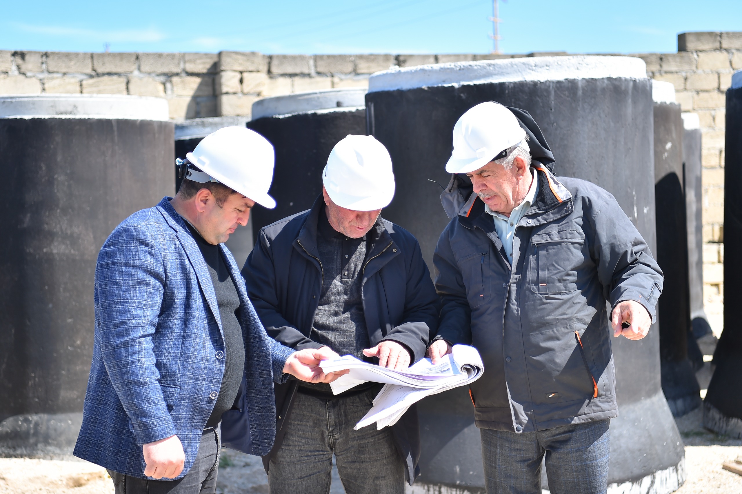 Pirşağı hövzəsi üzrə kanalizasiya kollektorları və tullantı sutəmizləyici qurğu tikilir (FOTO/VİDEO)