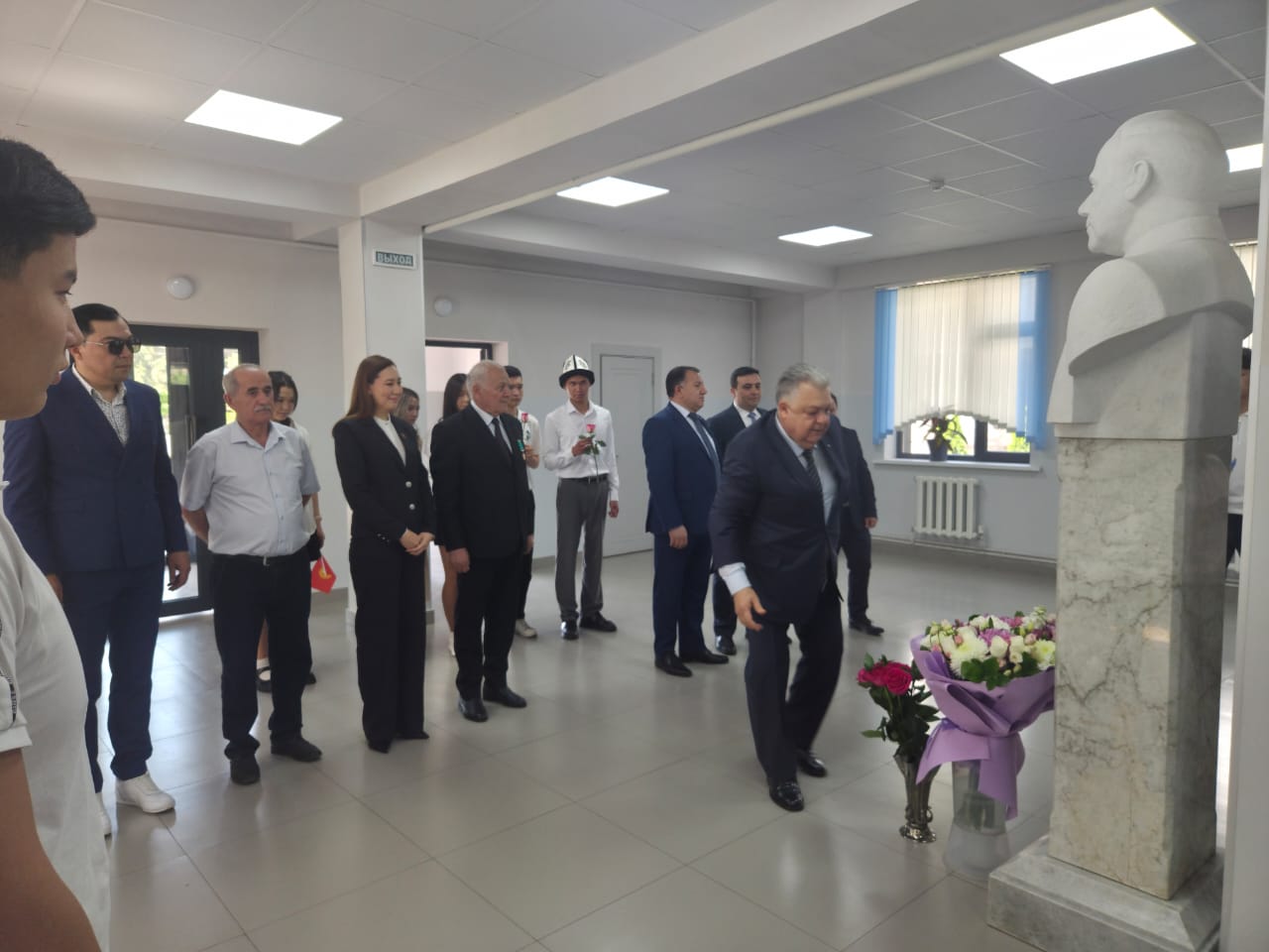 Heydər Əliyevin anadan olmasının 103-cü ildönümü münasibətilə Bişkekdə tədbir keçirildi (FOTO)