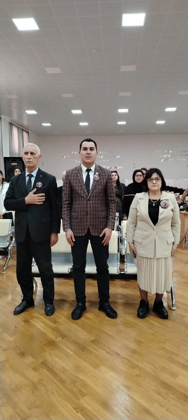 Şəhid mayor Vüsal Vəliyevin xatirəsi məktəbdə ehtiramla anıldı (FOTO)