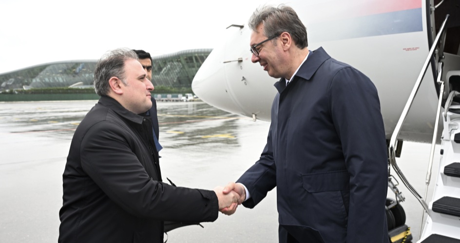 Serbiya Prezidenti Azərbaycana səfərə gəldi (FOTO)