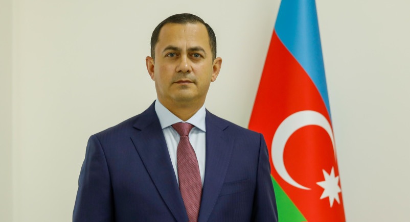 Gömrük Komitəsi bu məmuru cərimələdi