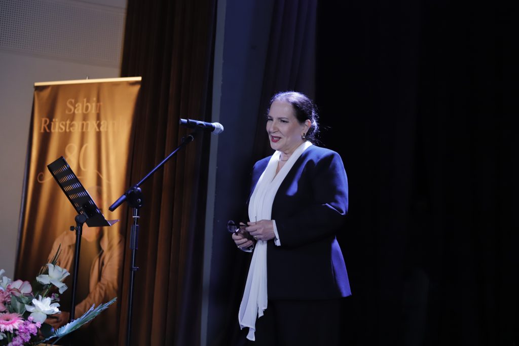 Şuşa Dövlət Teatrında Sabir Rüstəmxanlı poetik rüzgarı (FOTO)