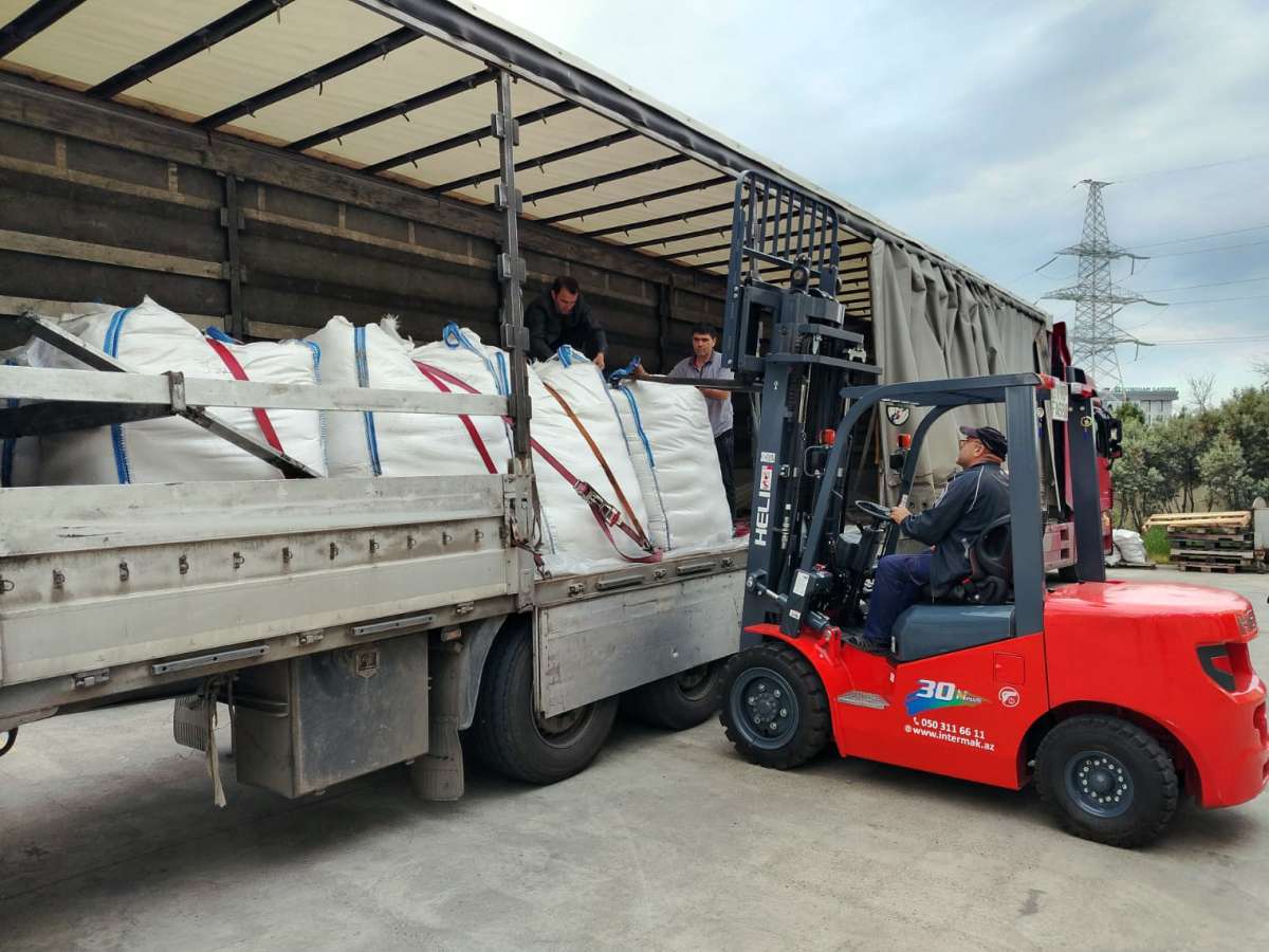 Ölkəyə qaçaqmal yolu ilə milyonluq siqaret keçirildi - 3 nəfər həbs edildi