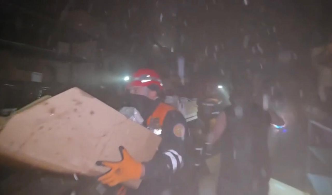 Lökbatandakı yanğın nəzarətə götürülüb, 2 helikopter cəlb olunub (VİDEO/FOTO/YENİLƏNİB)