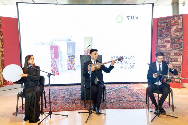 BP və TLM Azərbaycanda xalça sənətinə dair 3 kitabın təqdimatını etdi (FOTO)