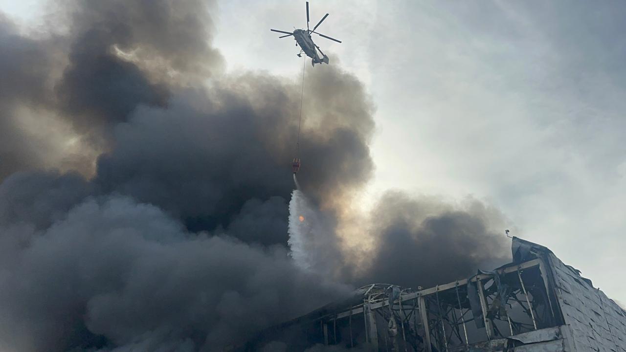 Lökbatandakı yanğın nəzarətə götürülüb, 2 helikopter cəlb olunub (VİDEO/FOTO/YENİLƏNİB)