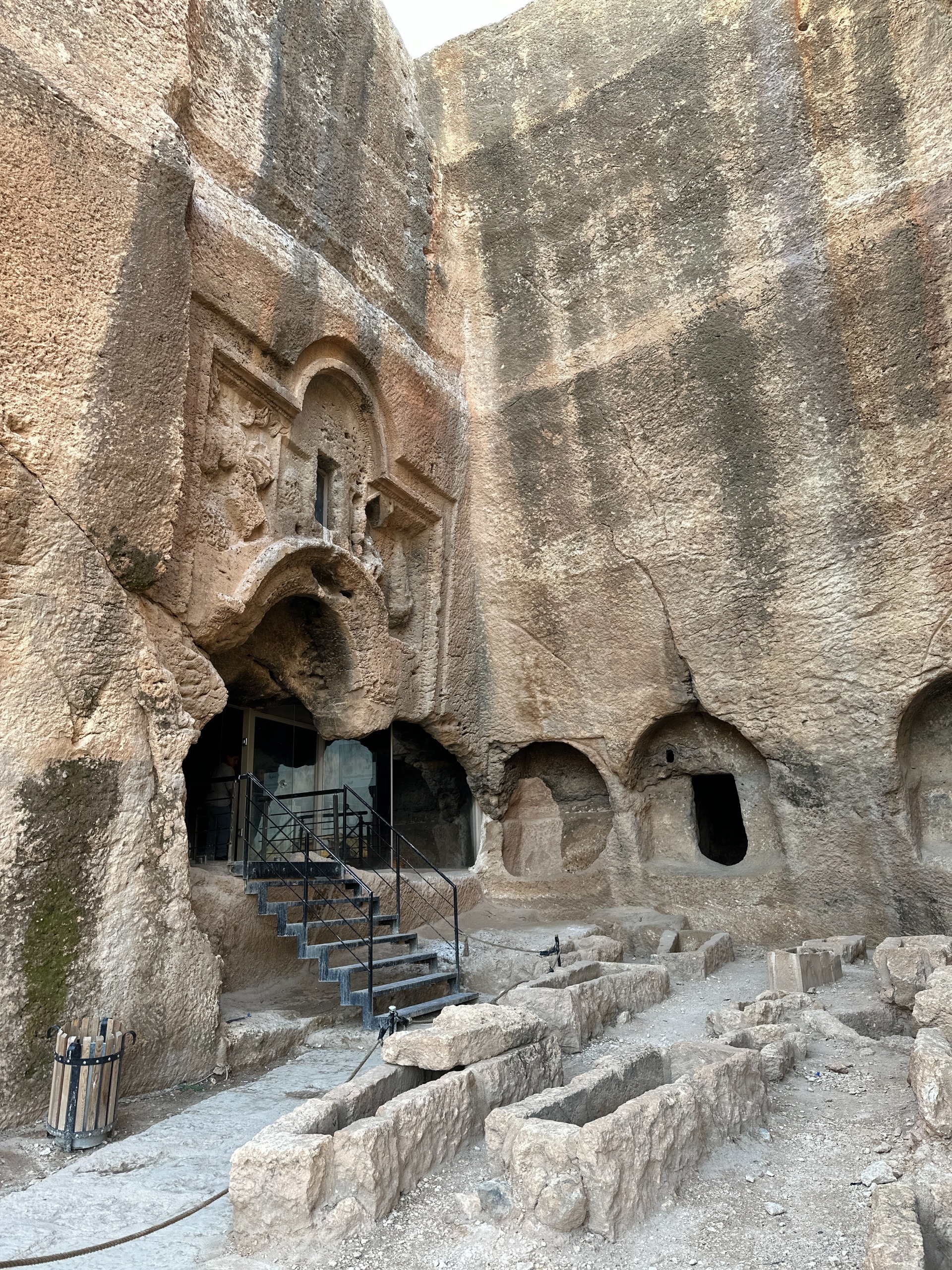 Mardin Bienalı 2026 qədim şəhəri qlobal sənət mərkəzinə çevirəcək (FOTO)