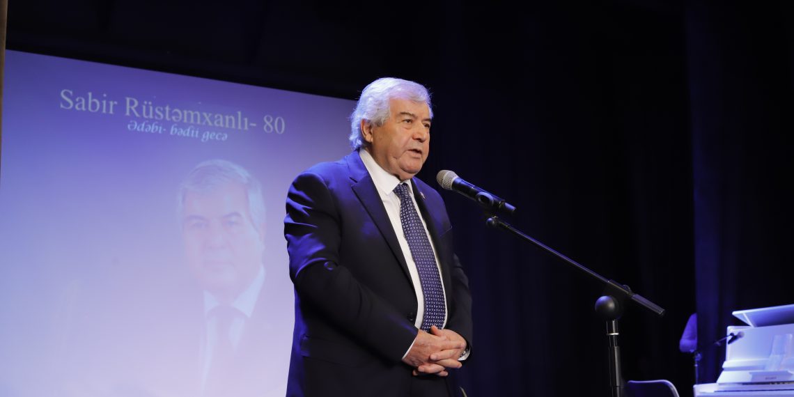 Şuşa Dövlət Teatrında Sabir Rüstəmxanlı poetik rüzgarı (FOTO)