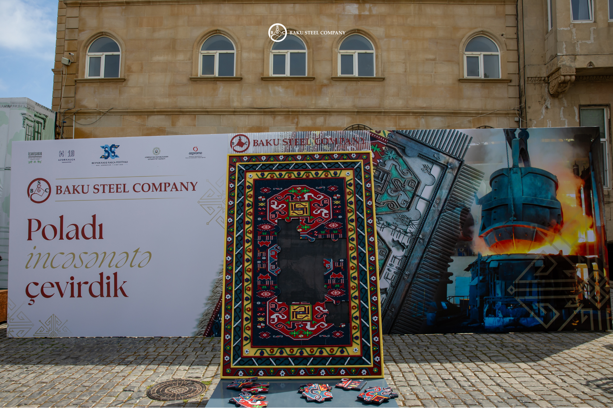 Baku Steel Company Xalça Festivalında polad sənətini təqdim etdi (FOTO)