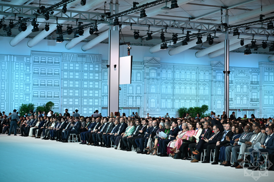 WUF13 başa çatdı: Bağlanış mərasimi keçirildi (FOTO)