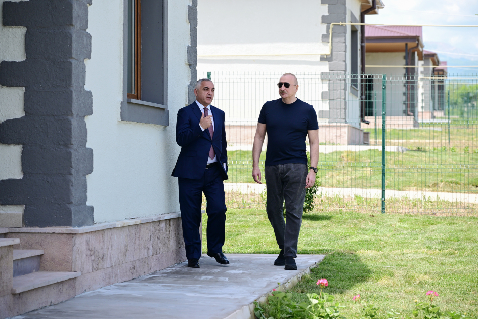 Prezident Şuşa və Xankəndiyə səfər etdi (FOTO)