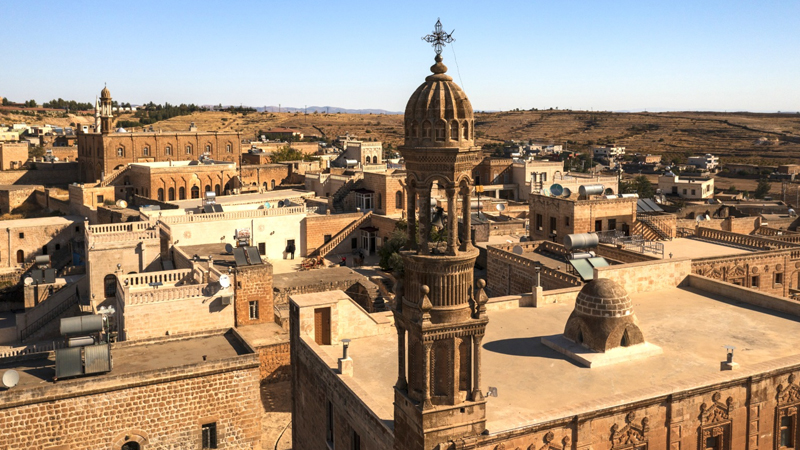 Mardin Bienalı 2026 qədim şəhəri qlobal sənət mərkəzinə çevirəcək (FOTO)