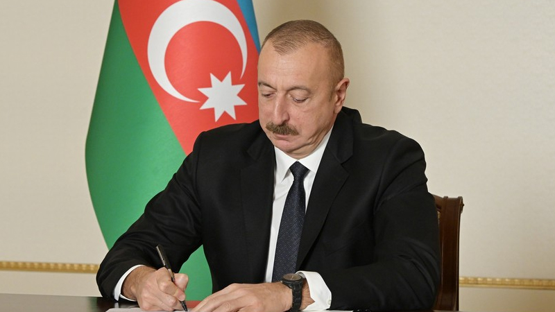 Prezident onları təltif etdi (SİYAHI)