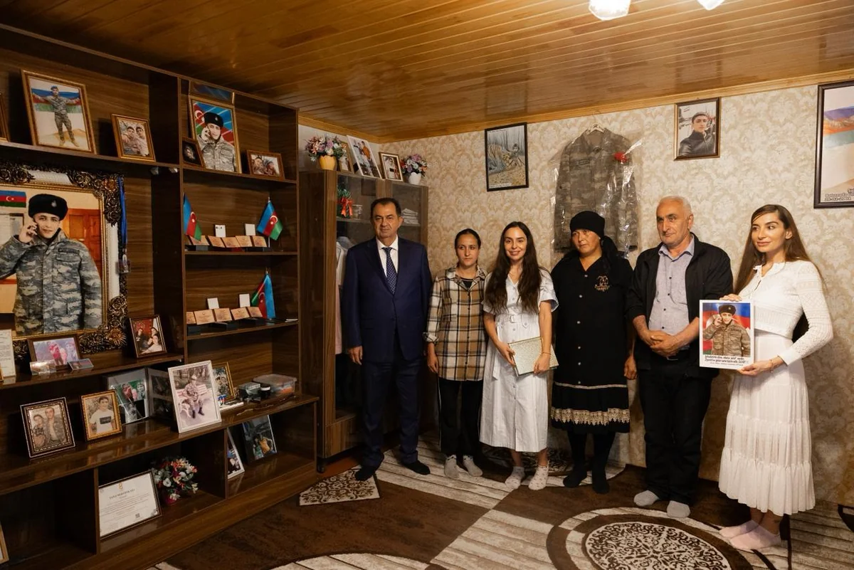Leyla Əliyeva və Arzu Əliyeva Lənkəranda şəhid ailəsini ziyarət ediblər