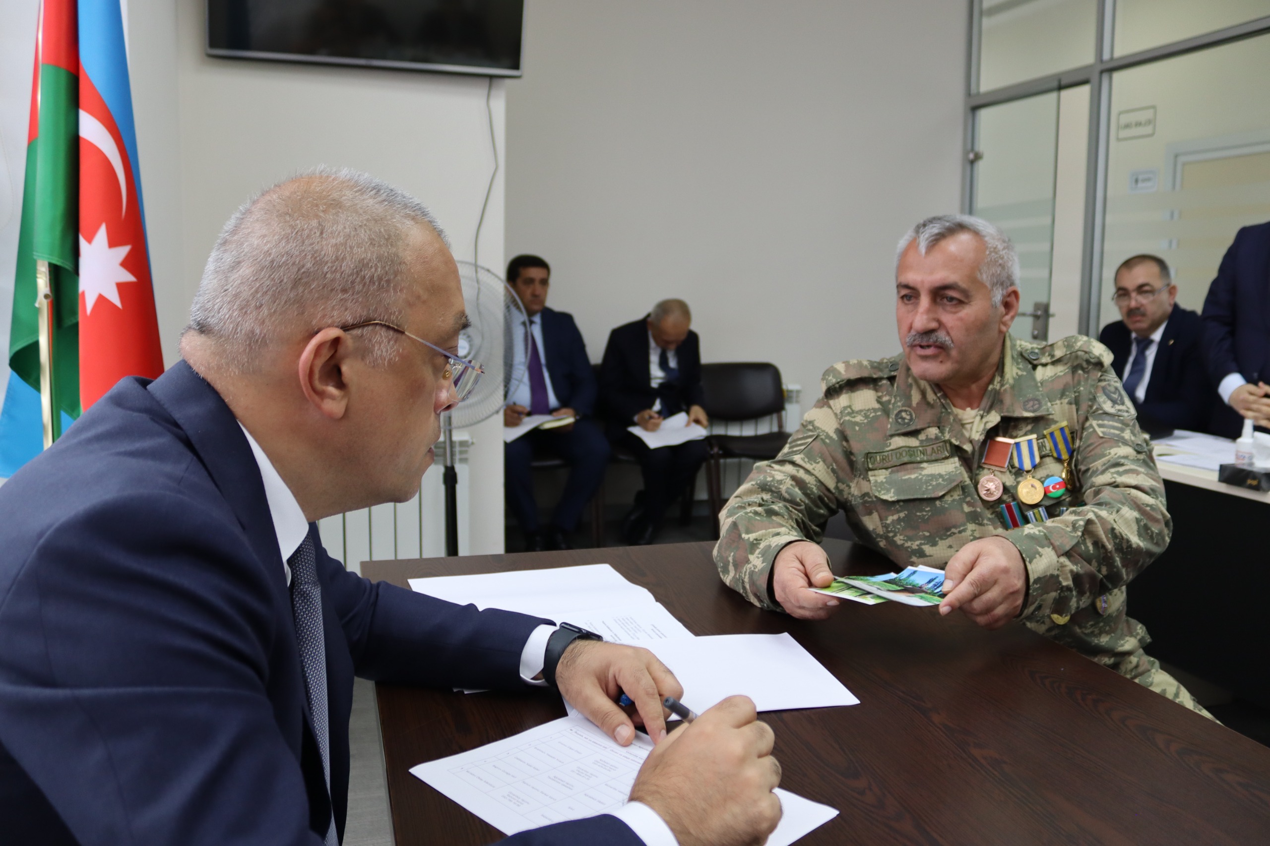 ADSEA sədri Naftalan şəhərində vətəndaşlarla görüşdü (FOTO)