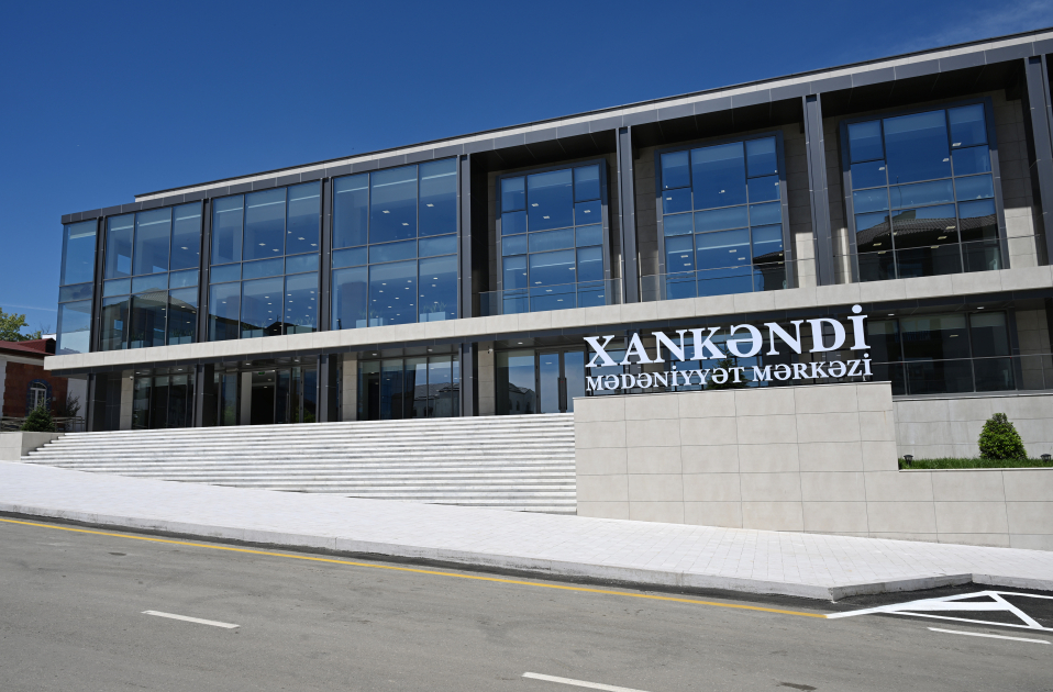 Prezident Şuşa və Xankəndiyə səfər etdi, sakinlərlə görüşdü (FOTO)