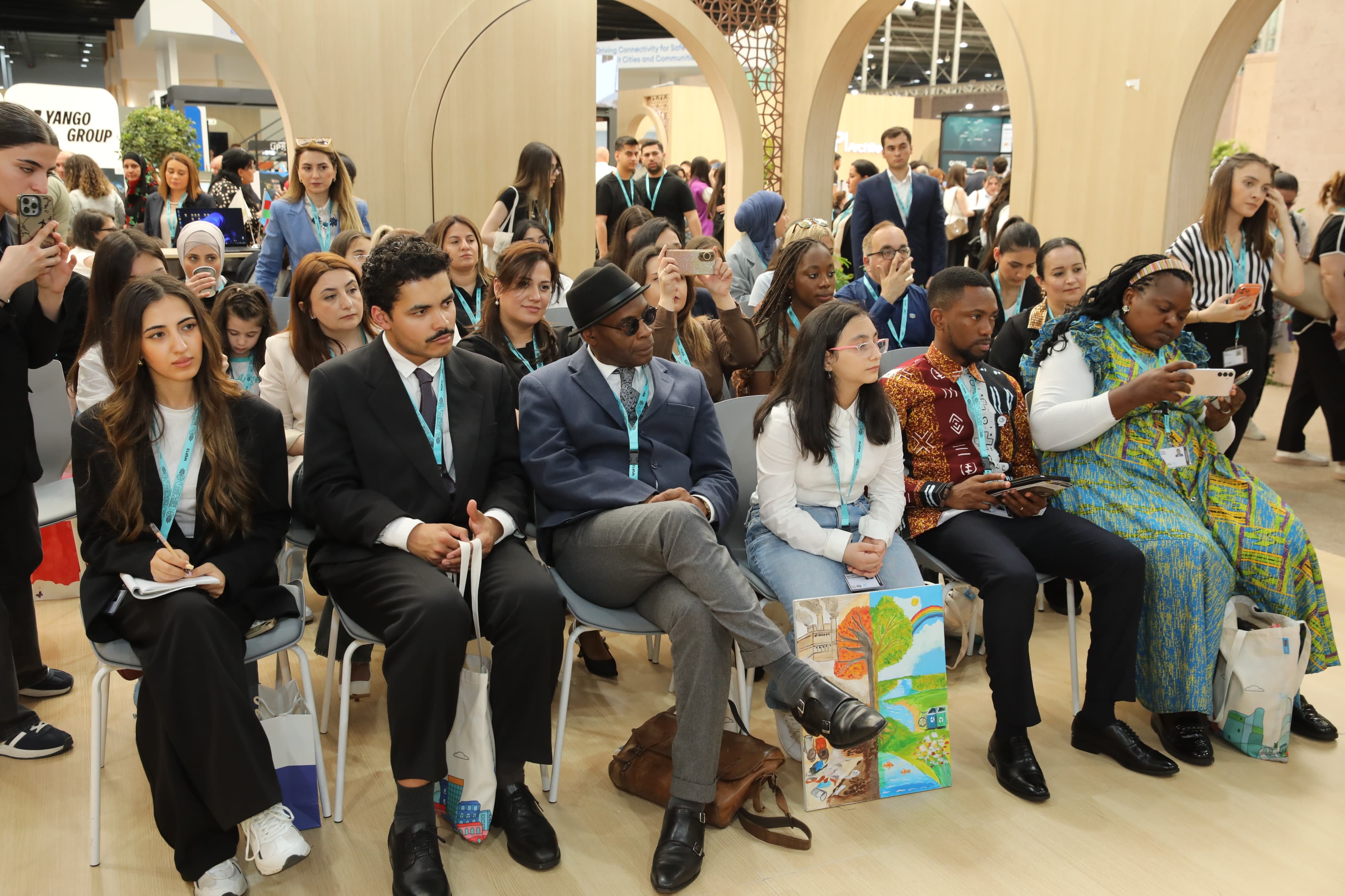 WUF13 çərçivəsində “Uşaq və şəhər” paneli keçirildi: Uşaqlar danışdı, böyüklər dinlədi (FOTOLAR)