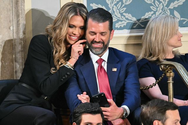 Trampın oğlu modellə evləndi (FOTO)