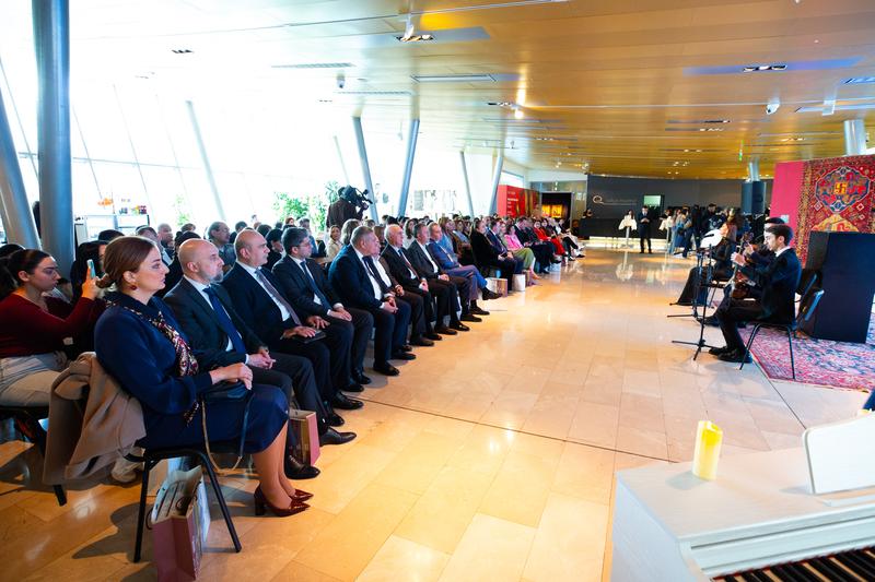 BP və TLM Azərbaycanda xalça sənətinə dair 3 kitabın təqdimatını etdi (FOTO)