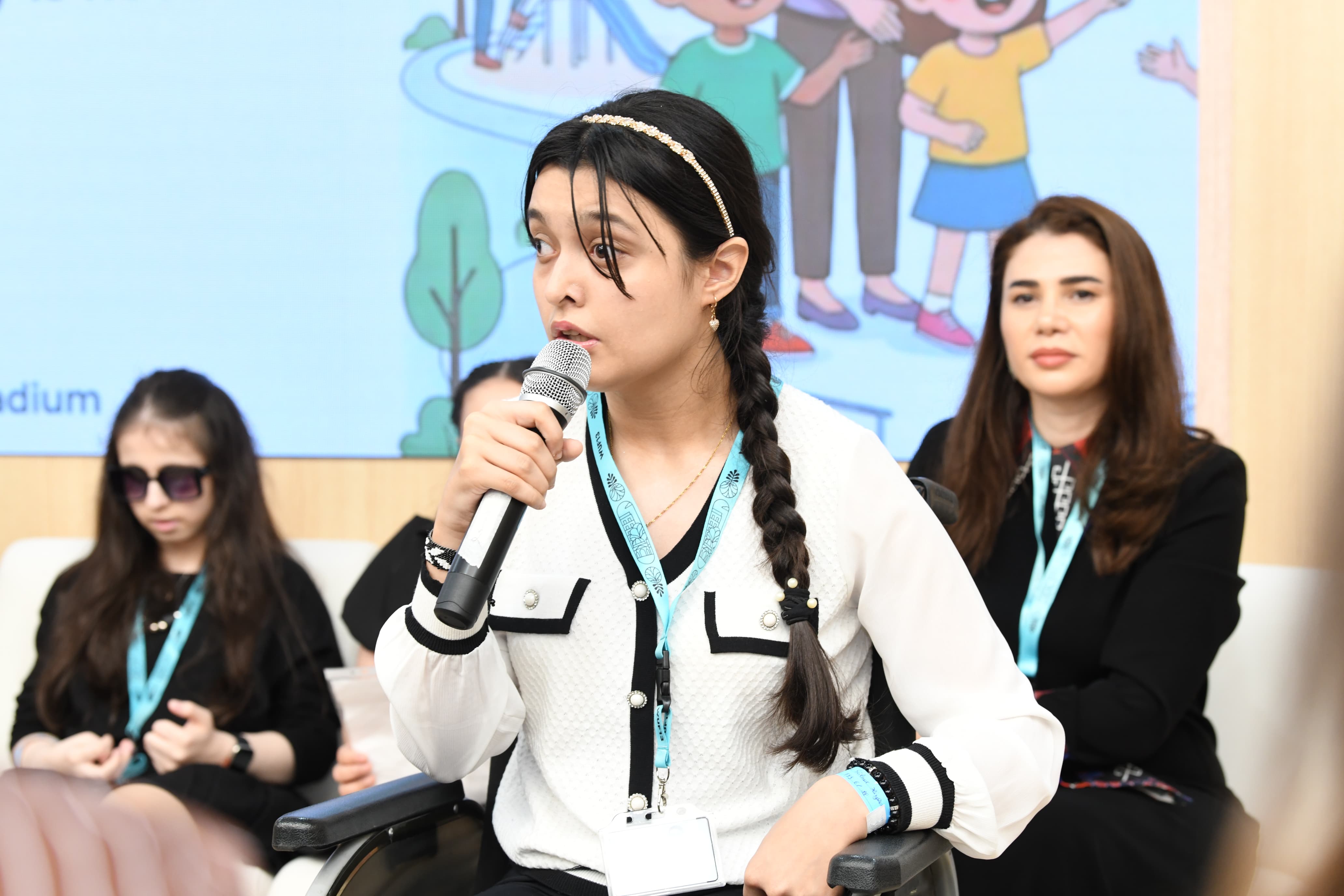 WUF13 çərçivəsində “Uşaq və şəhər” paneli keçirildi: Uşaqlar danışdı, böyüklər dinlədi (FOTOLAR)