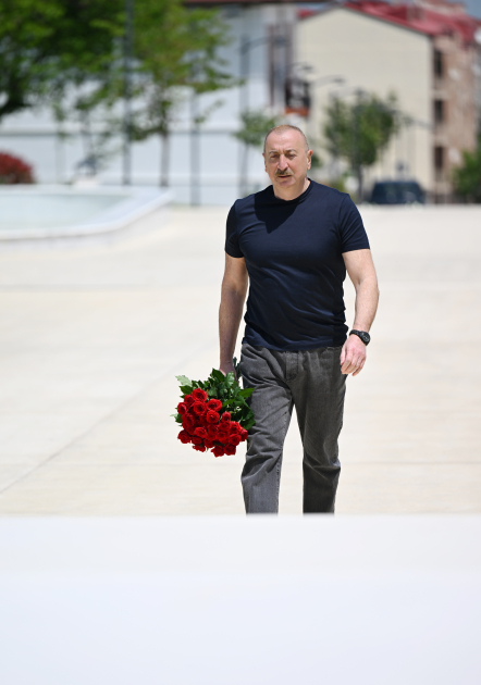 Prezident Şuşa, Xankəndi və Xocalıya səfər etdi (FOTO)