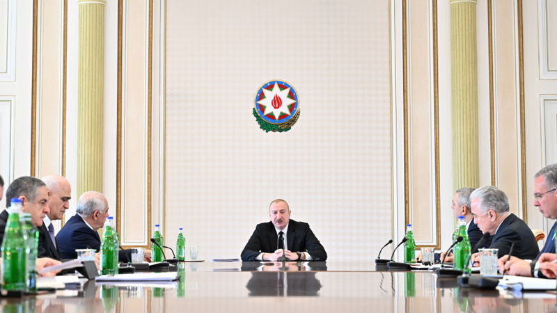 Prezident kənd təsərrüfatı məsələlərinə həsr olunmuş müşavirə keçirdi (FOTO/VİDEO)