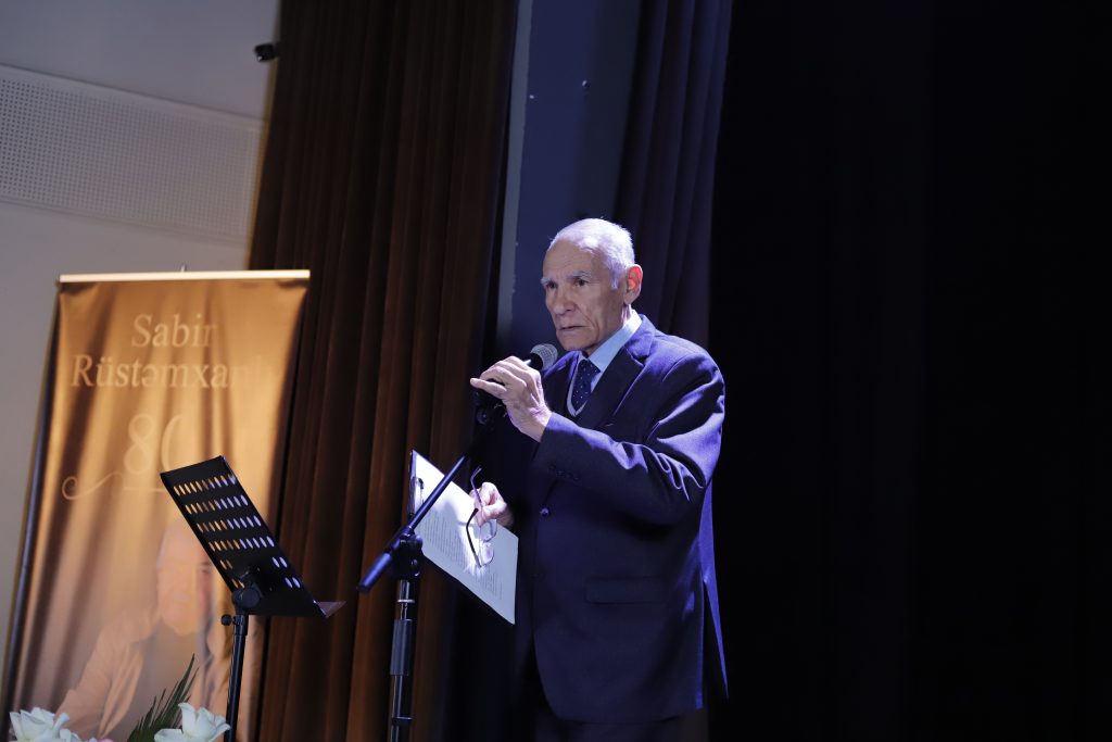 Şuşa Dövlət Teatrında Sabir Rüstəmxanlı poetik rüzgarı (FOTO)