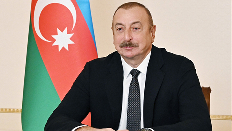 Prezidentə təbriklər gəlməkdə davam edir