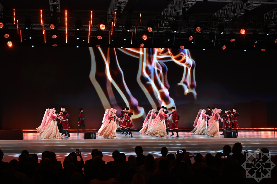 WUF13 başa çatdı: Bağlanış mərasimi keçirildi (FOTO)