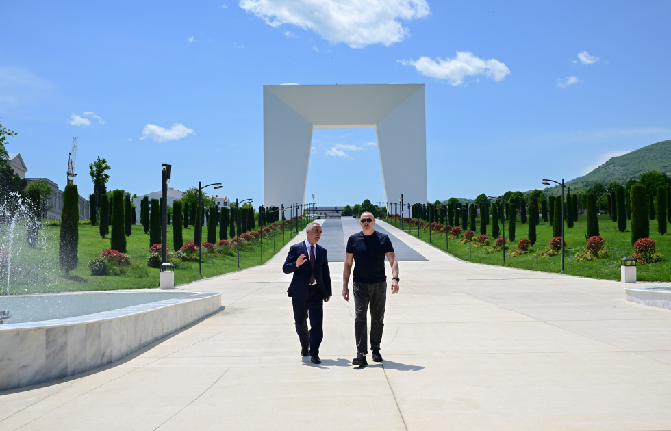 Prezident Şuşa, Xankəndi və Xocalıya səfər etdi (FOTO)