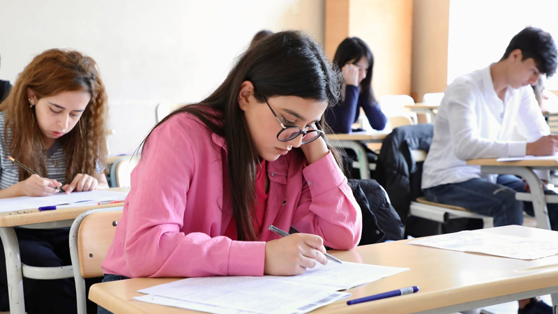Aprelin 26-da keçirilən buraxılış imtahanının nəticələri açıqlandı