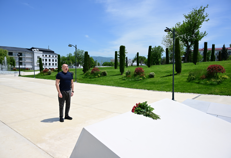 Prezident Şuşa, Xankəndi və Xocalıya səfər etdi (FOTO)