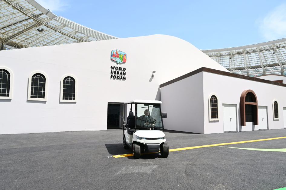 Prezident Olimpiya Stadionunun ərazisində WUF13 ilə bağlı görülən işlərlə tanış oldu (FOTO/VİDEO)