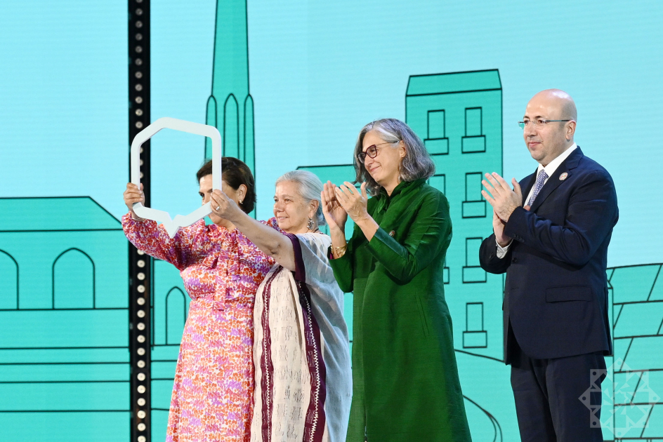WUF13 başa çatdı: Bağlanış mərasimi keçirildi (FOTO)