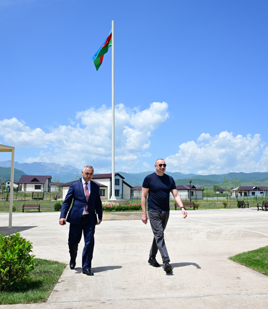 Prezident Şuşa və Xankəndiyə səfər etdi (FOTO)