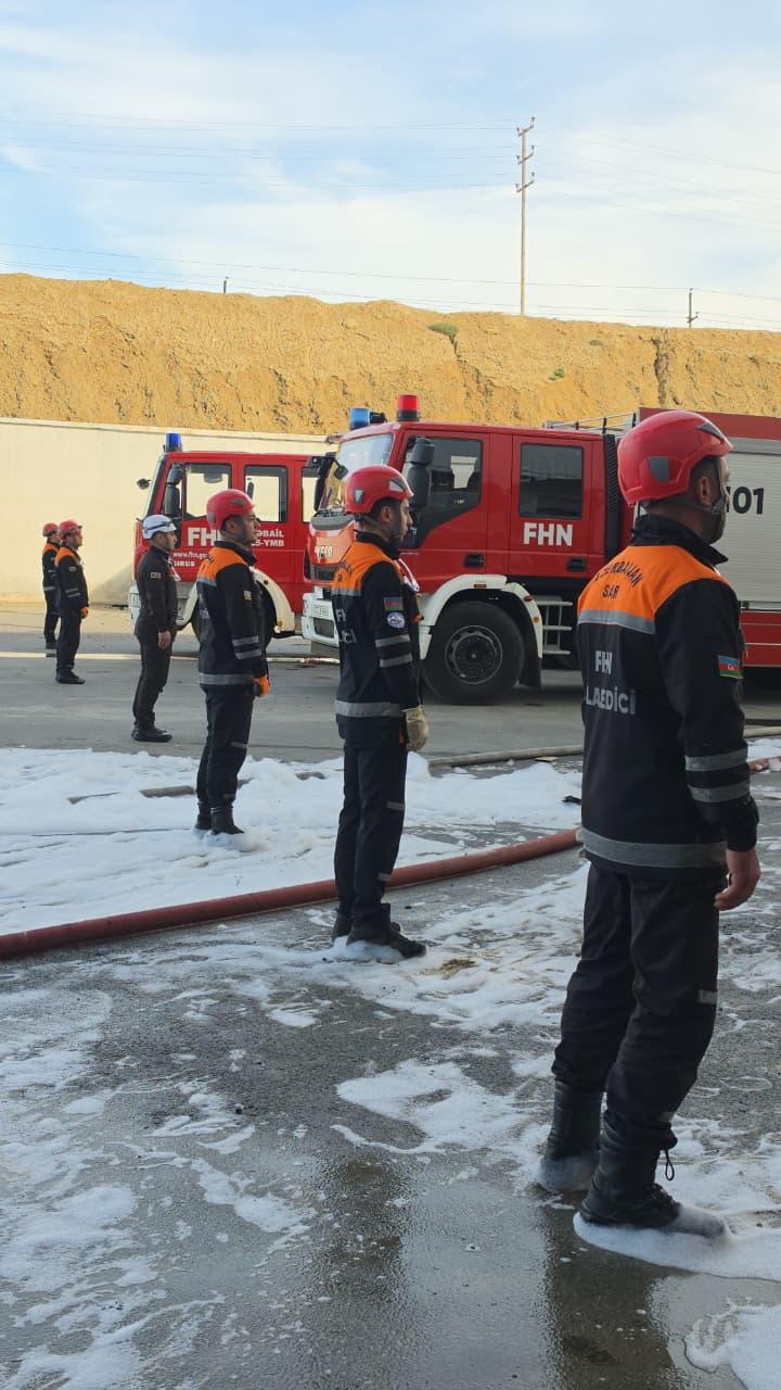 Lökbatandakı yanğın nəzarətə götürülüb, 2 helikopter cəlb olunub (VİDEO/FOTO/YENİLƏNİB)