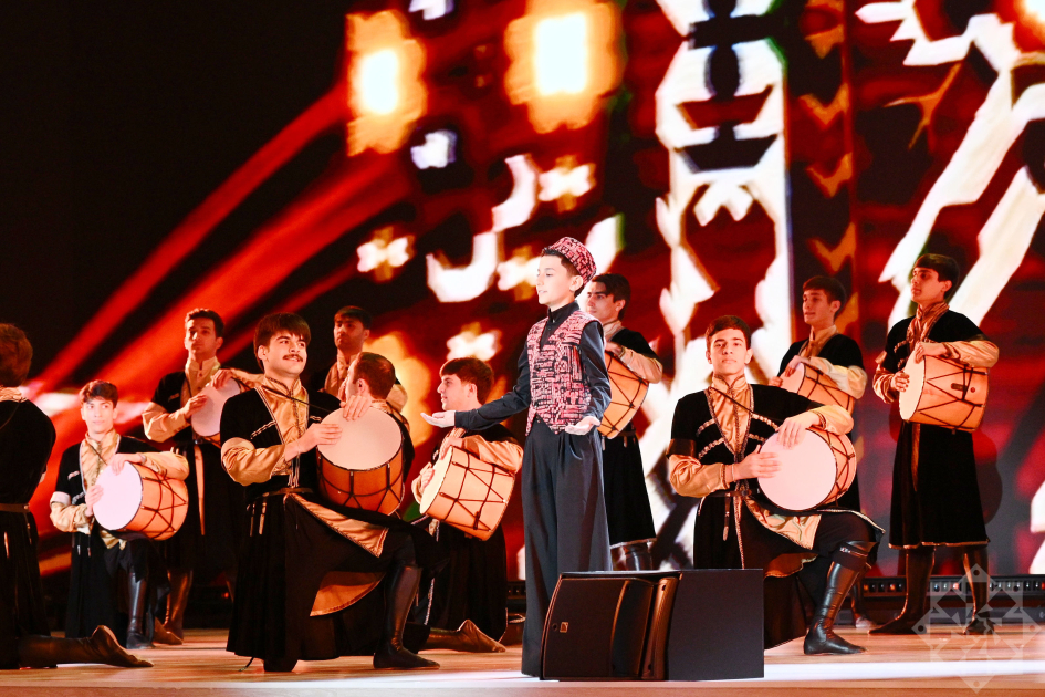 WUF13 başa çatdı: Bağlanış mərasimi keçirildi (FOTO)