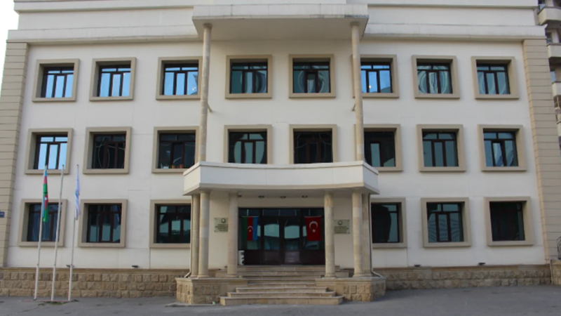 Palatada bir neçə şöbə ləğv edildi, yeni idarə yaradıldı