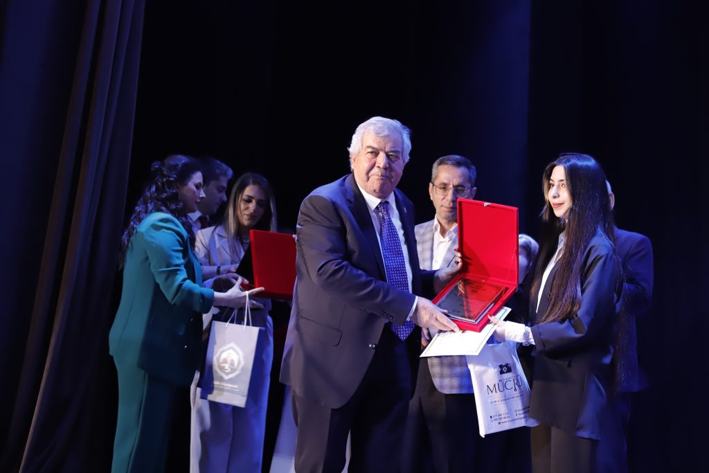 Şuşa Dövlət Teatrında Sabir Rüstəmxanlı poetik rüzgarı (FOTO)