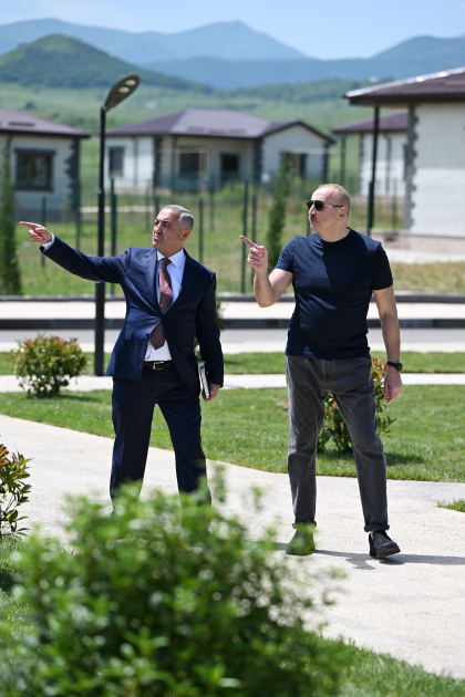 Prezident Şuşa və Xankəndiyə səfər etdi (FOTO)
