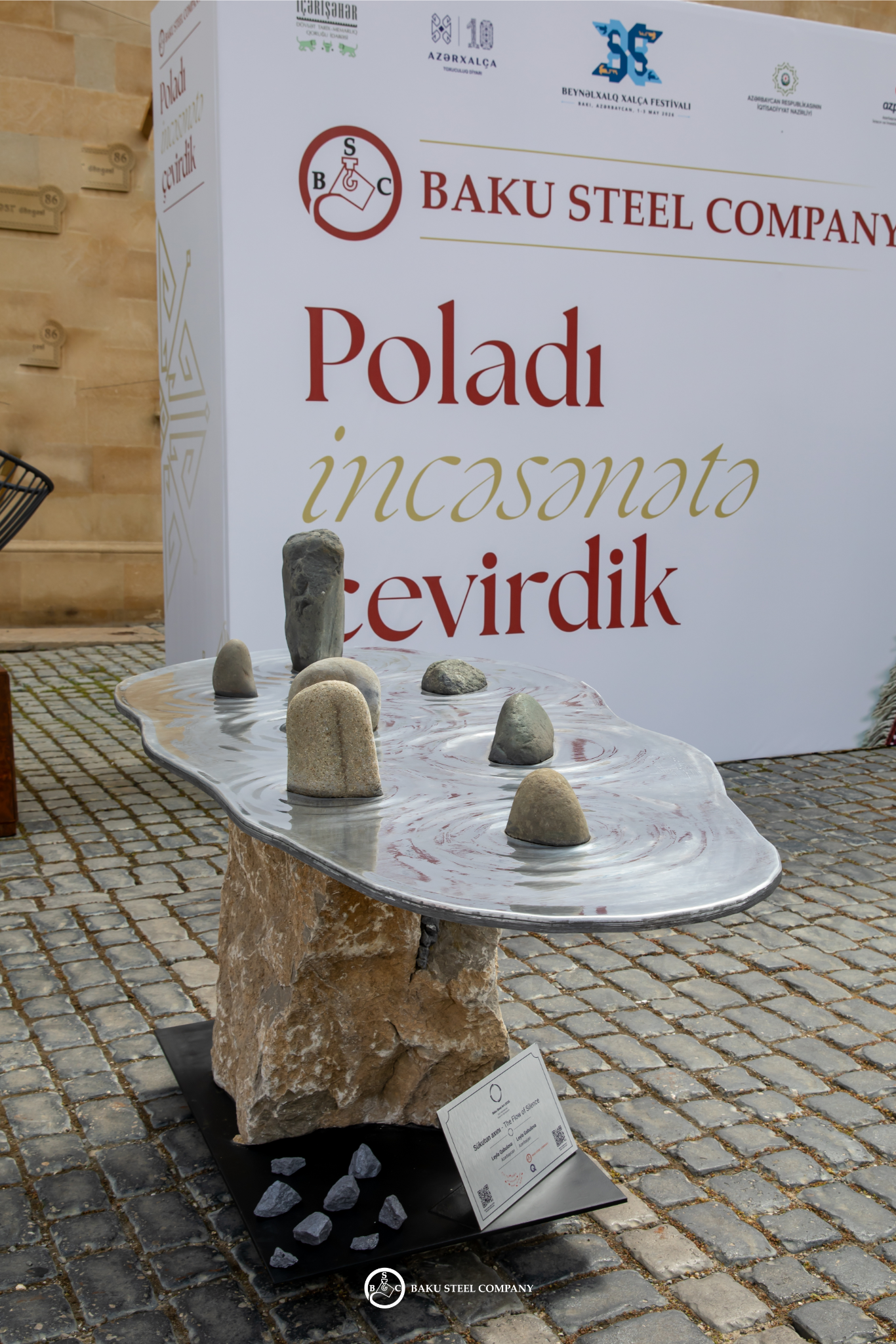 Baku Steel Company Xalça Festivalında polad sənətini təqdim etdi (FOTO)