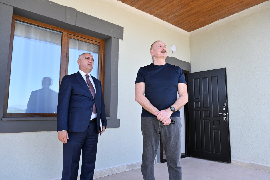 Prezident Şuşa və Xankəndiyə səfər etdi (FOTO)