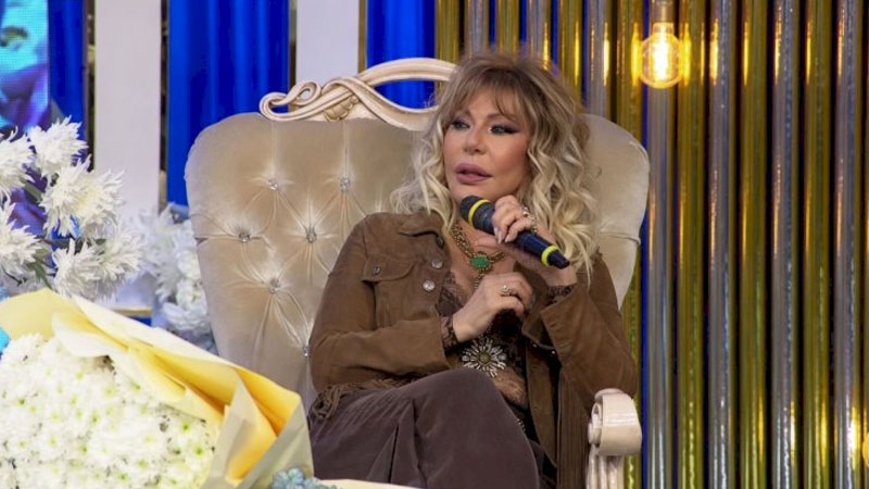 Xalq artistindən həmkarlarına: “Özünü aparmağı da bacarmalısan”