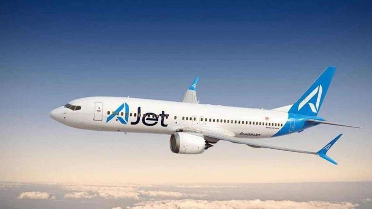 AJet-in Bakı reysində baqaj qalmaqalı: 200 sərnişin yükünü ala bilmədi