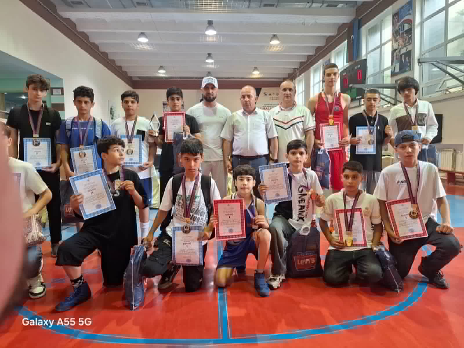 Rüfət Aslanovun yetirmələri Sumqayıtda 17 medal qazandı (FOTO)