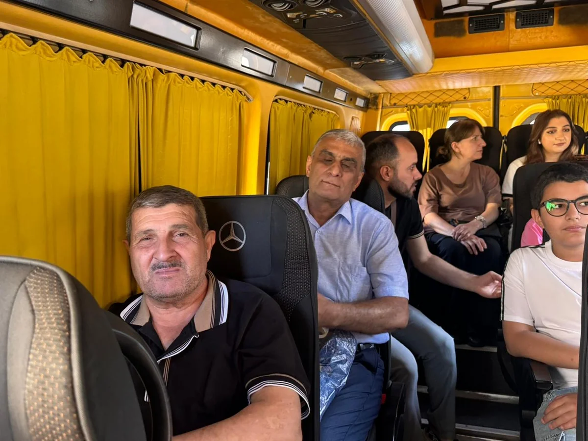Şükürbəyliyə daha 45 ailə yola salındı (FOTO)