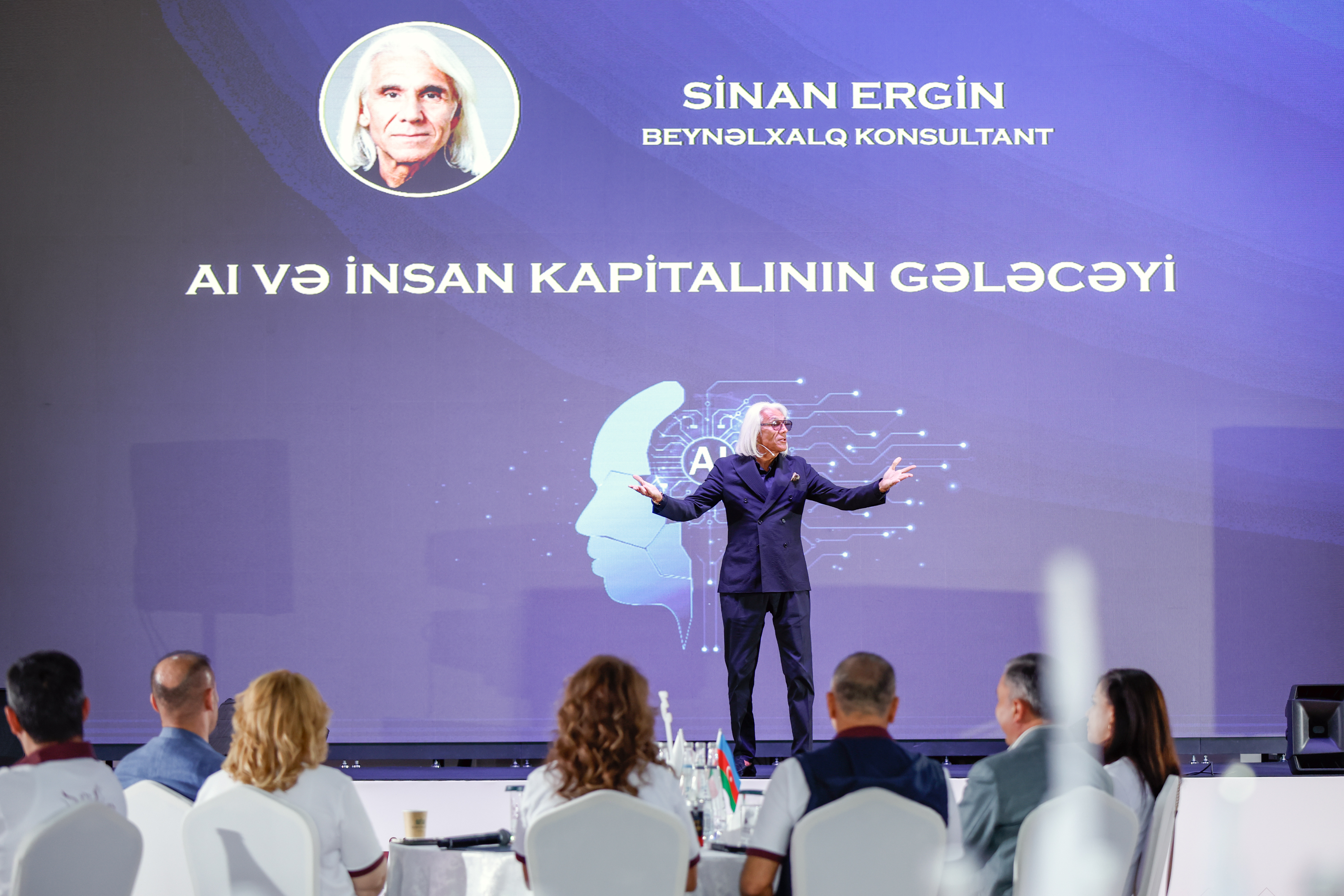 Veysəloğlu Şirkətlər Qrupu “Süni Zəka Dövründə Liderlik” mövzusunda forum keçirib (FOTO)